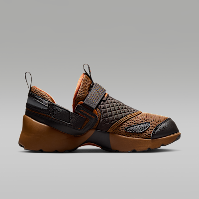 Lookbook (Women) Jordan Trunner LX Light British Tan/Reflective Silver/White/Desert Orange HQ2164-200
