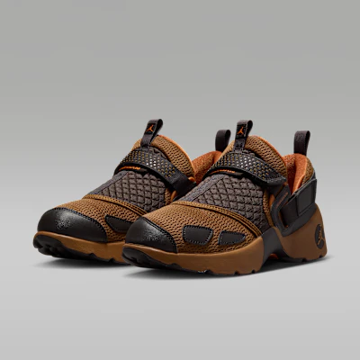 (Women) Jordan Trunner LX Light British Tan/Reflective Silver/White/Desert Orange HQ2164-200 Purchase (Women) Jordan Trunner LX Light British Tan/Reflective Silver/White/Desert Orange HQ2164-200