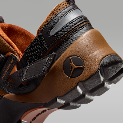 Cheap (Women) Jordan Trunner LX Light British Tan/Reflective Silver/White/Desert Orange HQ2164-200