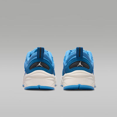 Details for (W) Jordan Trunner O/S Azul Beyond/Azul True/Perla Suave IR1839-400