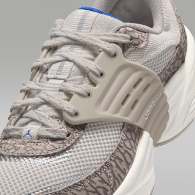 Sizing (W) Jordan Trunner O/S Gamma Gray/Enigma Stone/Sail/Old Royal IR1839-001
