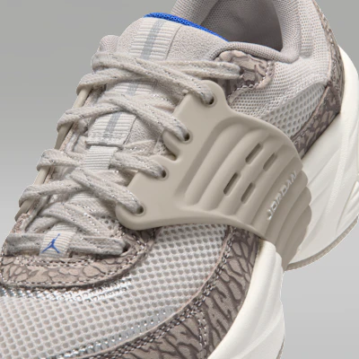 (W) Jordan Trunner O/S Gamma Gray/Enigma Stone/Sail/Old Royal IR1839-001 Sizing (W) Jordan Trunner O/S Gamma Gray/Enigma Stone/Sail/Old Royal IR1839-001
