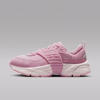 (Women) Jordan Trunner O/S Ice Carmine/Reflect Silver/Phantom IR1839-607 (Women) Jordan Trunner O/S Ice Carmine/Reflect Silver/Phantom IR1839-607
