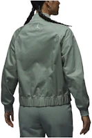 Lookbook (W) 喬丹經典煙灰色全扣運動外套 FN5787-304