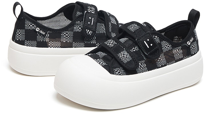 (W) Joy&Mario Low-Top Platform Sneakers 'Rajutan Serbaguna' 3H7571W Lookbook (W) Joy&Mario Low-Top Platform Sneakers 'Rajutan Serbaguna' 3H7571W
