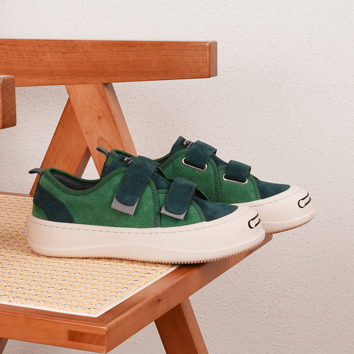 Sizing 快樂瑪麗Joy&Mario 絨面革 復古魔術貼百搭 低幫 板鞋 3.5cm 女款