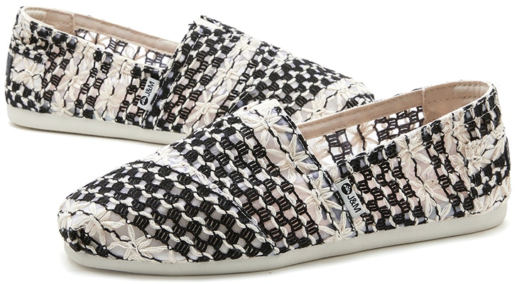 (W) Joy&Mario Woven Casual Flat 'Motif Bunga Bernafas Mudah' 3F2359W Lookbook (W) Joy&Mario Woven Casual Flat 'Motif Bunga Bernafas Mudah' 3F2359W