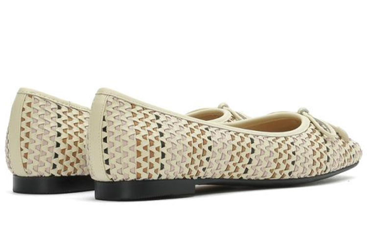 Shop (W) Joypeace杏色编织平底鞋 J4Z27738DC1AQ1