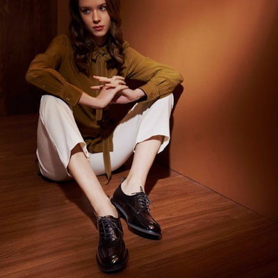 (Women) Joypeace 'Black Round Toe Lace-Up Block Heel' 82173CM3 Details for (Women) Joypeace 'Black Round Toe Lace-Up Block Heel' 82173CM3