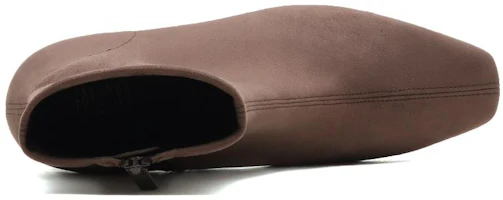 Lookbook (W) Joypeace 'Sepatu Boot Cokelat Sederhana dan Modis' YRS23DZ2