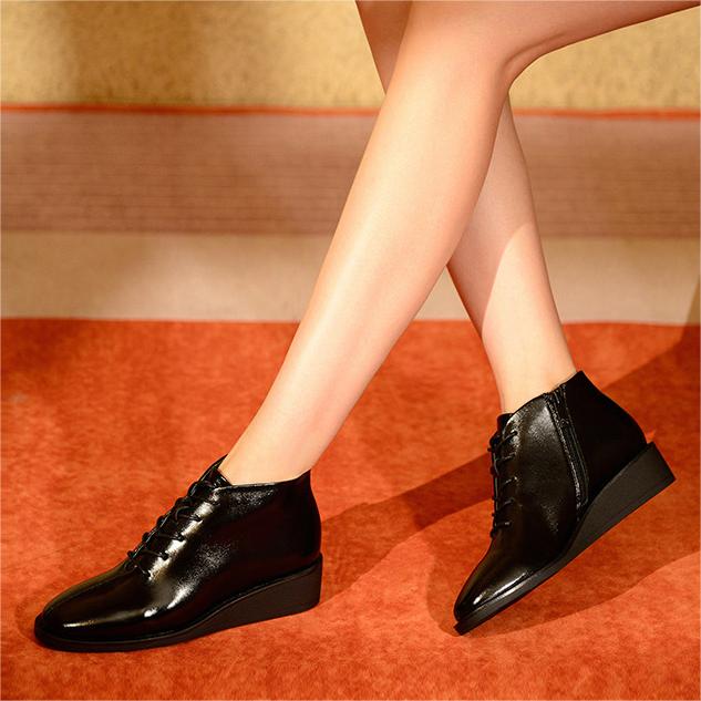 Details for (W) Bota Joypeace Tobillera 'Negra con Cordones' 42432DD3