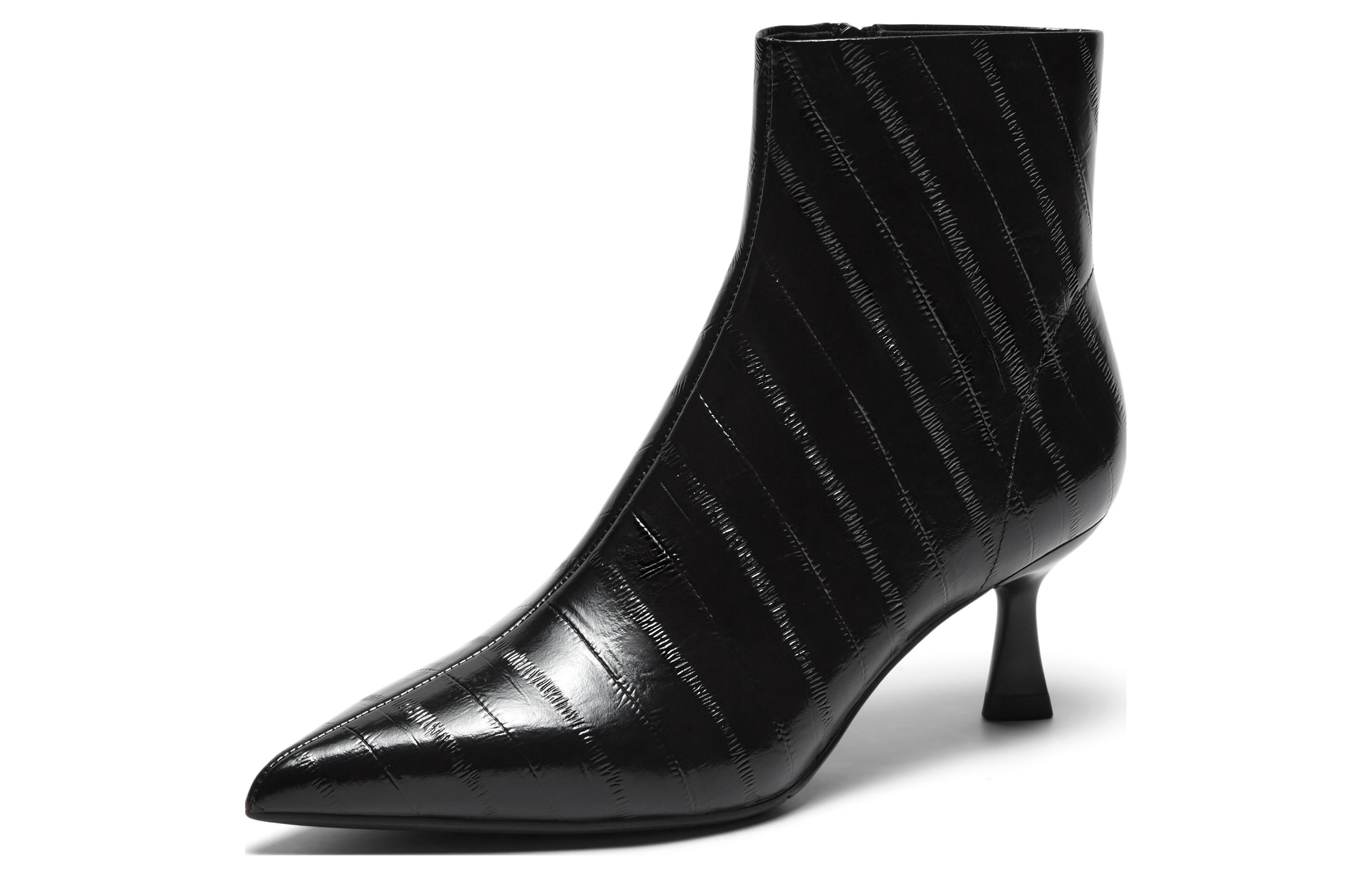 Lookbook (W) Joypeace 黑色皮革短靴 YVA23DD3