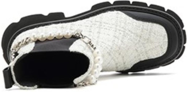 (W) Joypeace Chelsea Boots 'Fashion Plaid Klasik Ujung Kotak' YTS24DZ2 Lookbook (W) Joypeace Chelsea Boots 'Fashion Plaid Klasik Ujung Kotak' YTS24DZ2