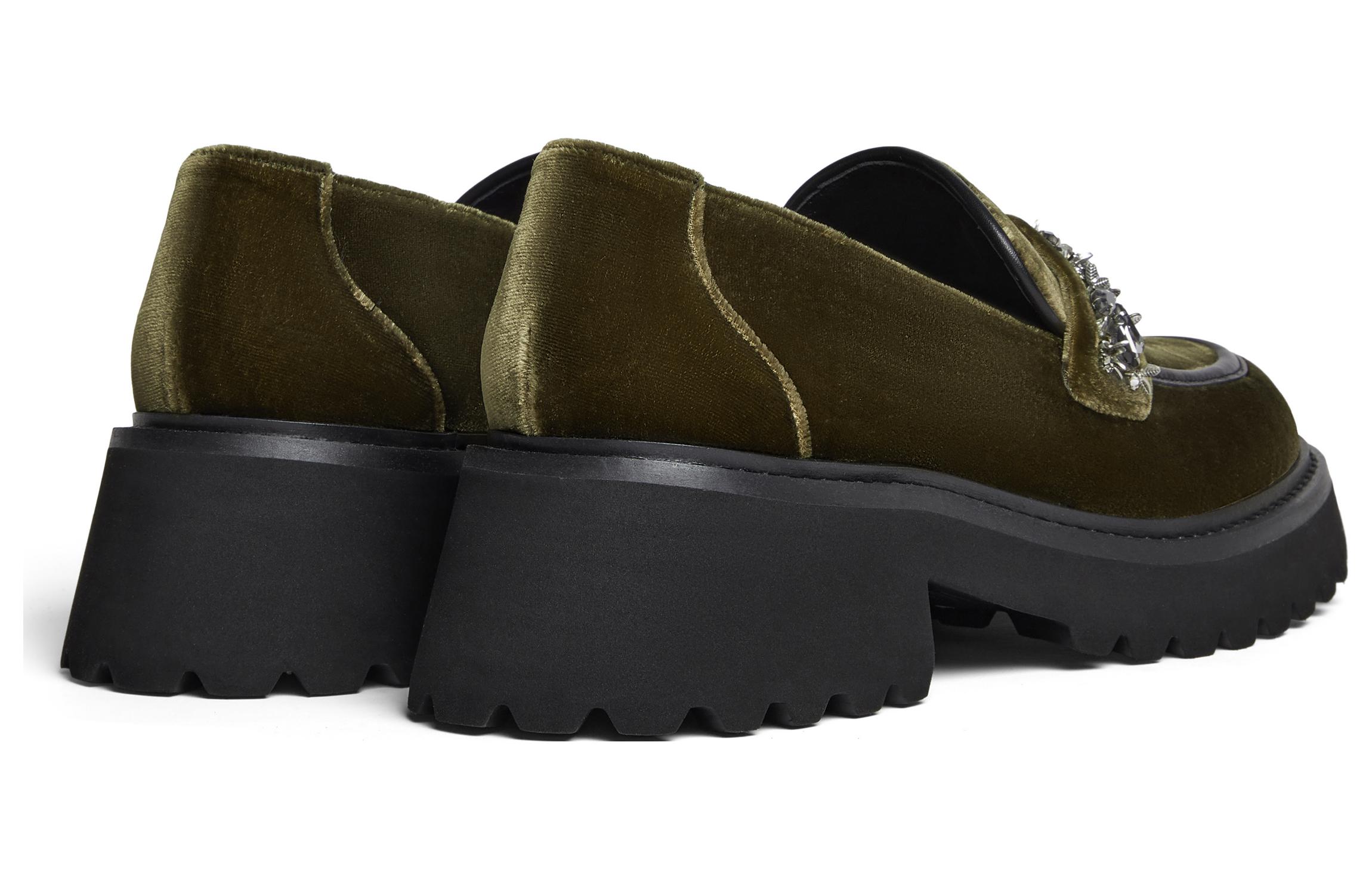 Lookbook (W) Joypeace M Essential x 真美诗 Kasut Loafer 'Tapak Tebal' YQB71CA3