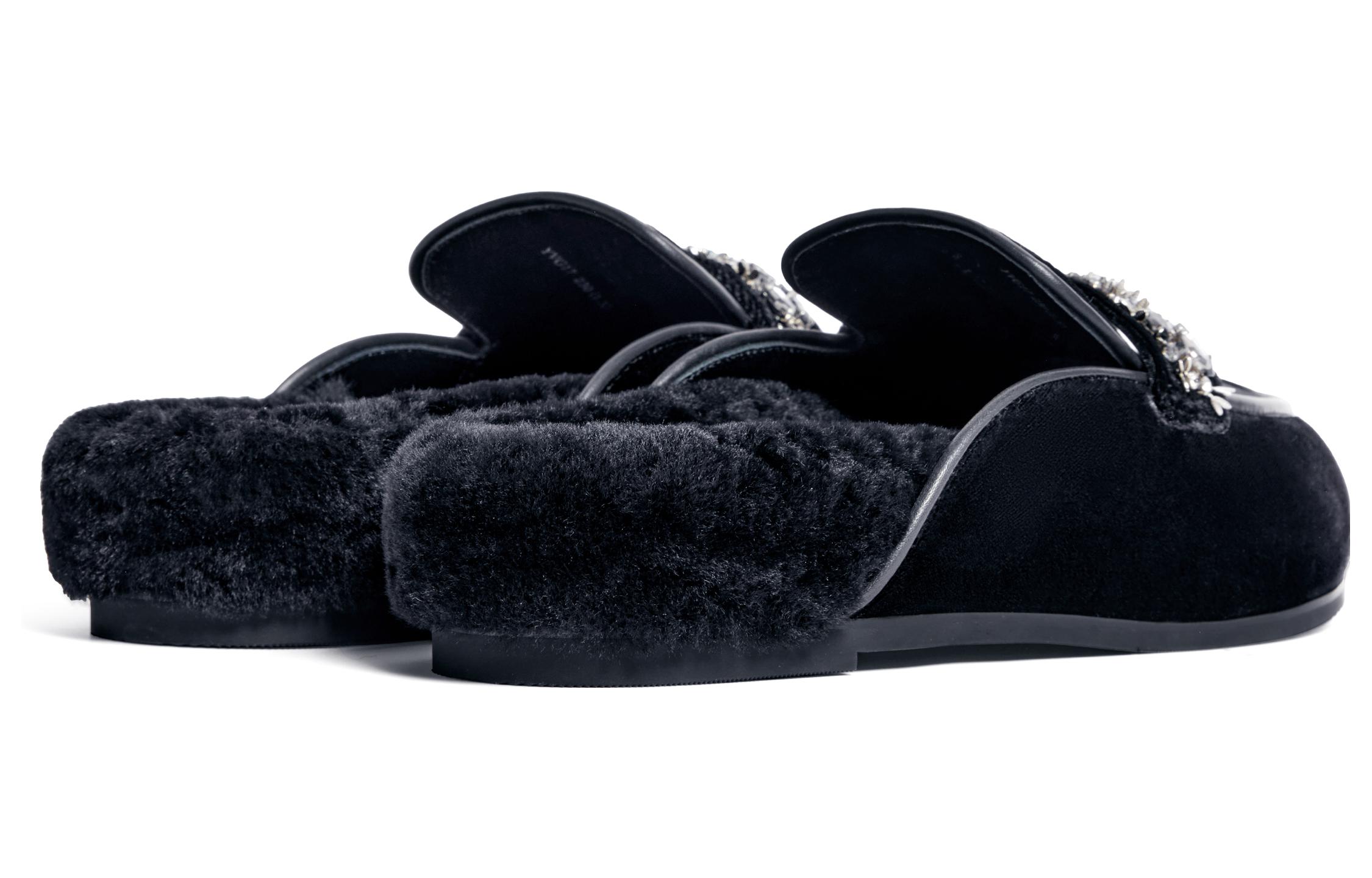 Shop (W) Joypeace M Essential x Slip-On 'Park Crystal Dream' Sepatu Wanita YVG17CH3