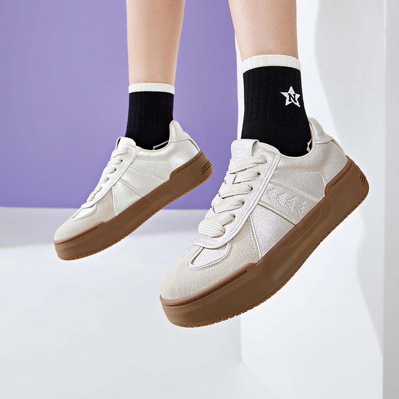 Sizing (W) Kappa Corner Paris Series Low 'Esencial Elevado' K0E25CC64J-171