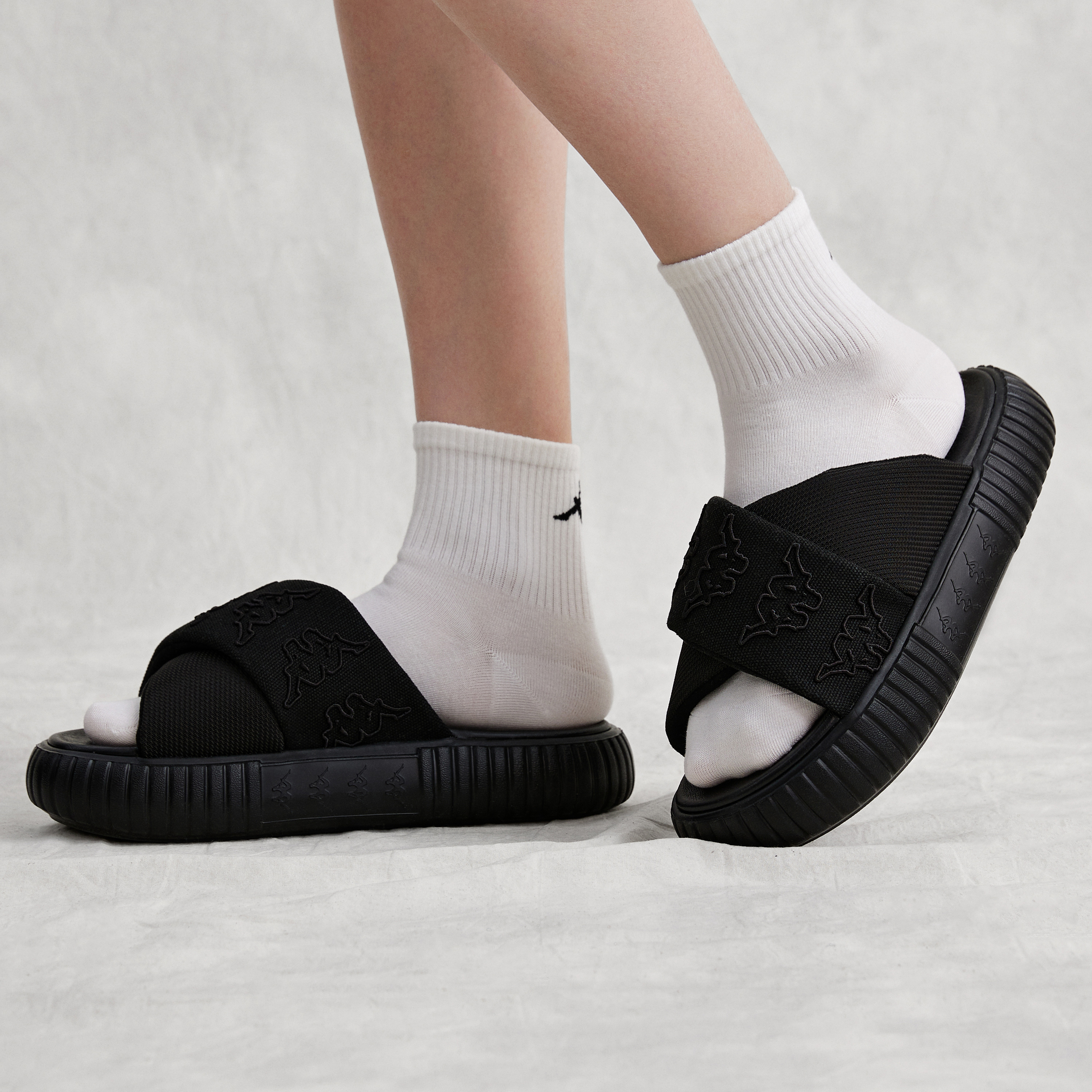 Details for (W) Kappa 拖鞋 '简约黑' K0E45LT11-990