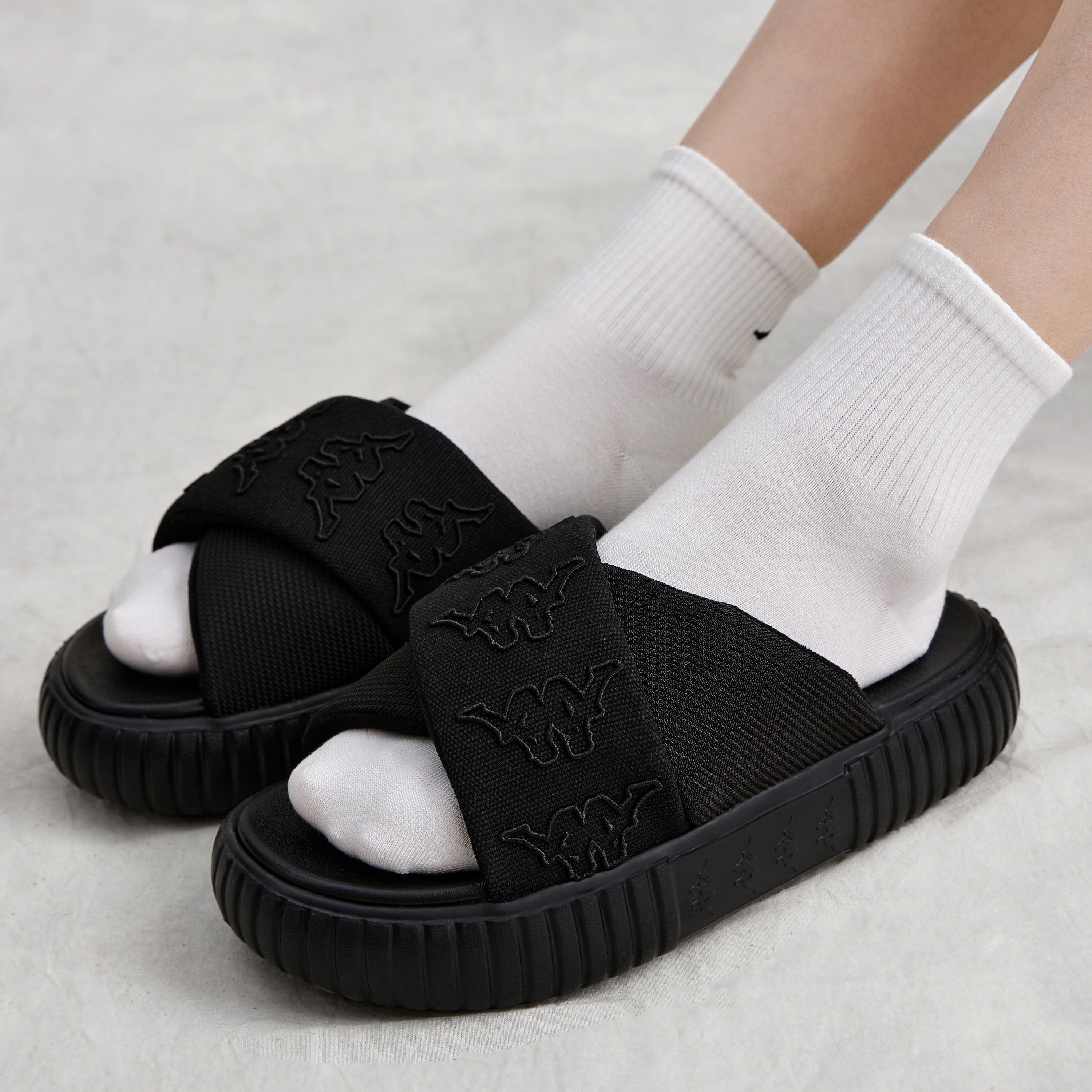 Cheap (W) Kappa 拖鞋 '简约黑' K0E45LT11-990