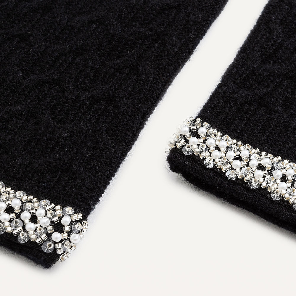 Details for (Women) KARL LAGERFELD  Black Colorblock Short Knit Cardigan Luxury Streetwear. 241E2064