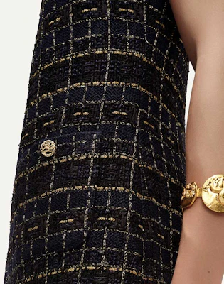 (Women) KARL LAGERFELD Black Gold Tweed Sleeveless Mini Dress SS24 E41W1315 Sizing (Women) KARL LAGERFELD Black Gold Tweed Sleeveless Mini Dress SS24 E41W1315