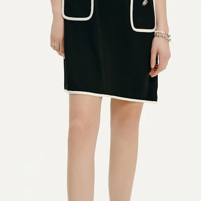 (Women) KARL LAGERFELD Black Short Sleeve Casual Dress with Contrast Trim. E42W13B2 Sizing (Women) KARL LAGERFELD Black Short Sleeve Casual Dress with Contrast Trim. E42W13B2