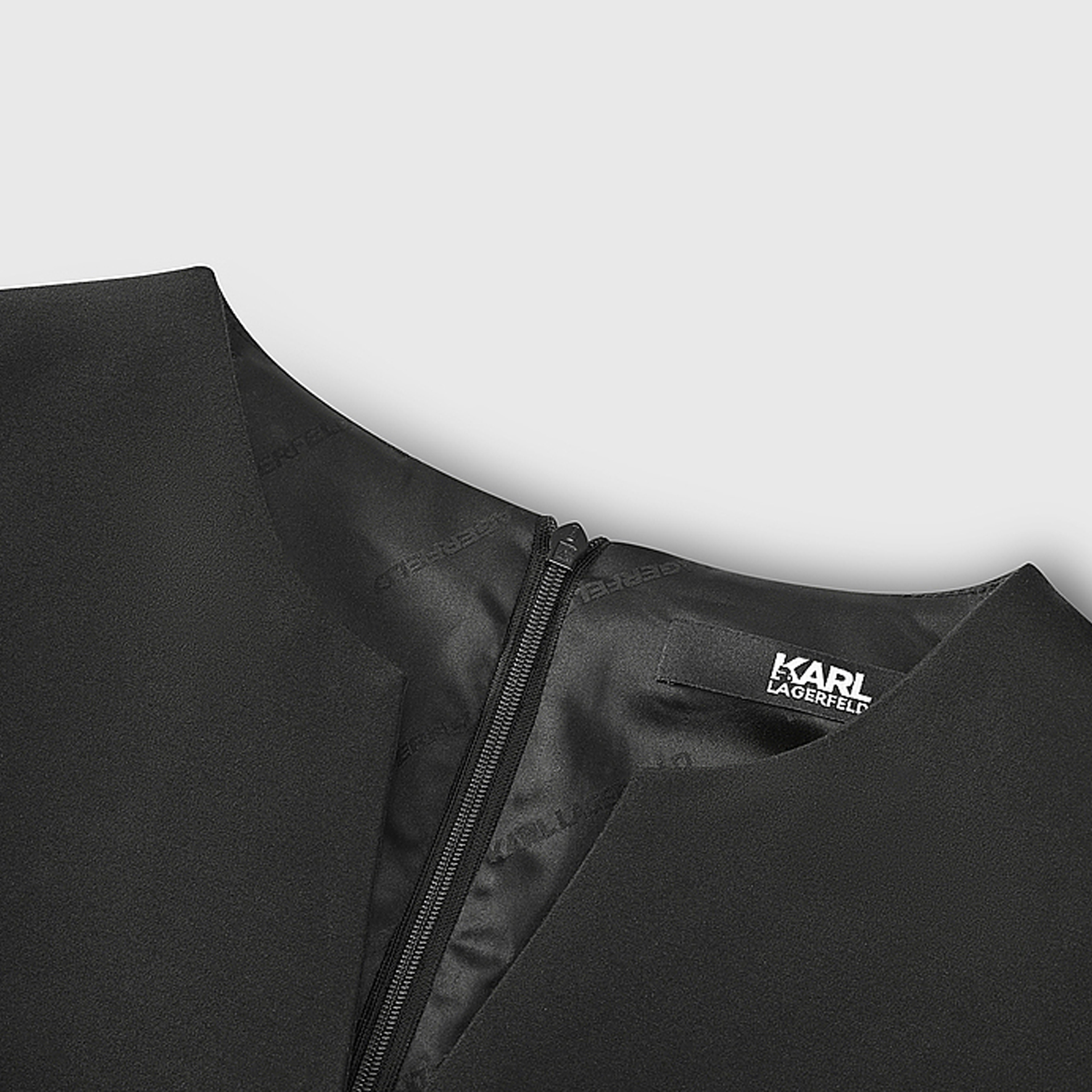 (Women) KARL LAGERFELD  Black V-Neck Waist-Cinched Short Sleeve Dress 236L1301 圖 6