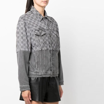 (Women) KARL LAGERFELD Loose Fit Grey Denim Jacket with Letter Print Design. 225W1480D14 Purchase (Women) KARL LAGERFELD Loose Fit Grey Denim Jacket with Letter Print Design. 225W1480D14