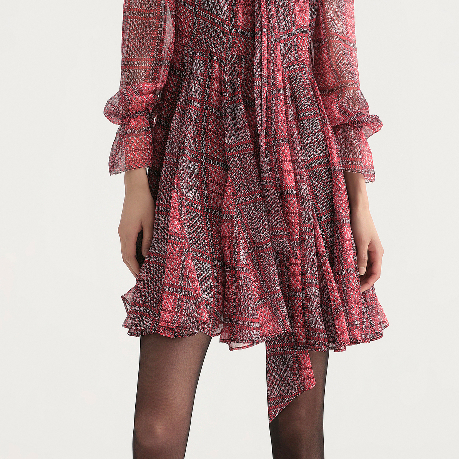 Sizing (Women) KARL LAGERFELD  Red Plaid Lantern Sleeve Belted Dress. 236L1302