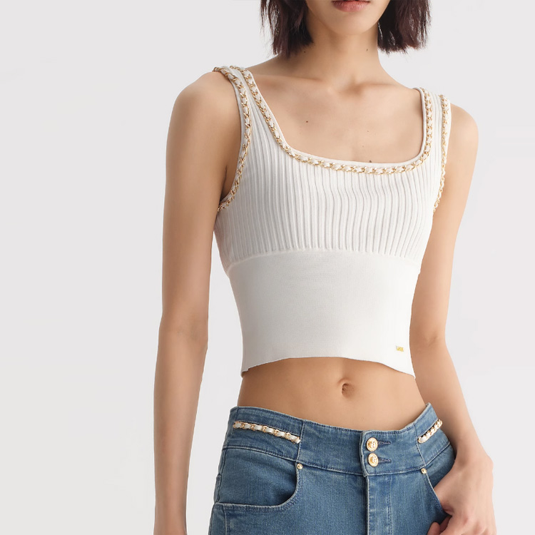 Sizing (Women) Karl Lagerfeld  White Square Neck Pullover Tank with Metal Chain Detail 231L2057