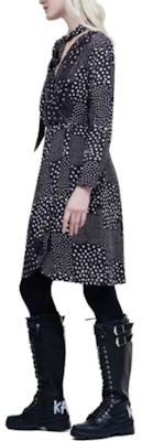 (W) KARL LAGERFELD Gaun Hitam Wanita Lengan Panjang V-Neck Cetakan Penuh Midi 220W1301 Purchase (W) KARL LAGERFELD Gaun Hitam Wanita Lengan Panjang V-Neck Cetakan Penuh Midi 220W1301