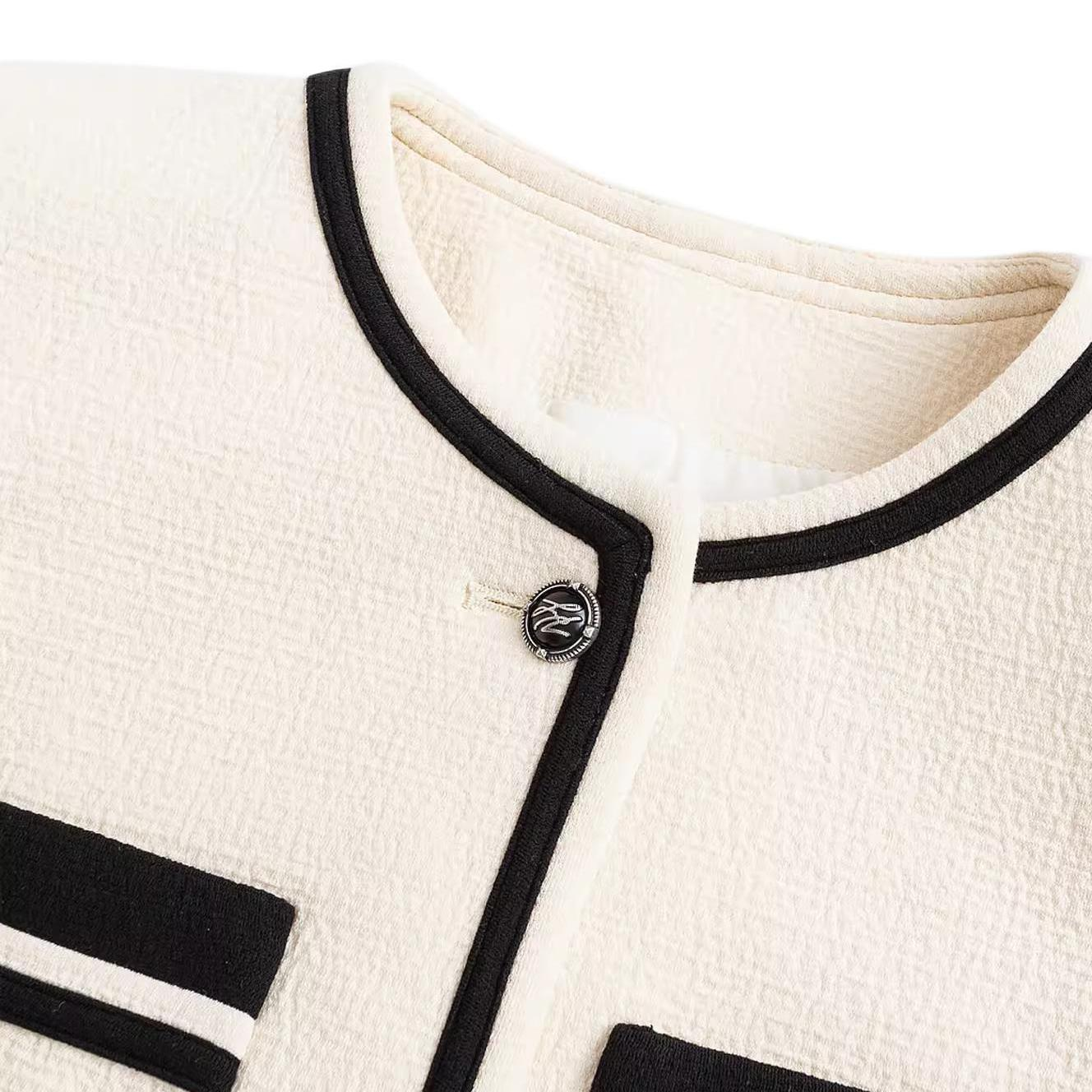 Shop (Women) KARL LAGERFELD FW23 Colorblock Round Neck Short Jacket Beige (). E36W1496