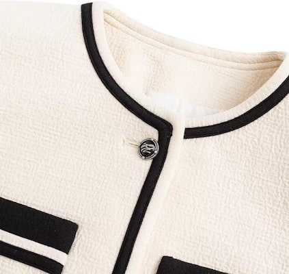 (Women) KARL LAGERFELD FW23 Colorblock Round Neck Short Jacket Beige (). E36W1496 Shop (Women) KARL LAGERFELD FW23 Colorblock Round Neck Short Jacket Beige (). E36W1496