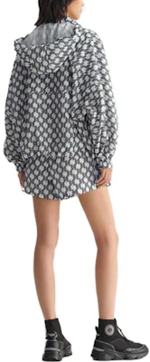 (W) 卡尔·拉格斐黑白单色长袖夹克带字母印花 231L1517250 Purchase (W) 卡尔·拉格斐黑白单色长袖夹克带字母印花 231L1517250