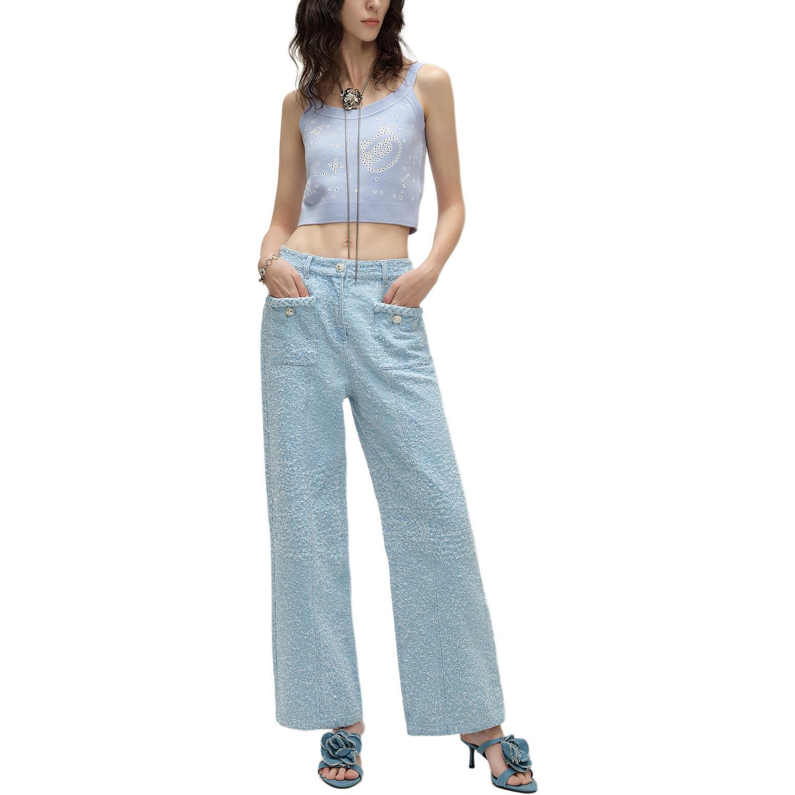 Lookbook (Women) KARL LAGERFELD SS24  Blue Pleated Straight-Leg Zipper Jeans. 241L1108