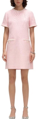 (W) 칼 라거펠트 SS24 핑크 트위드 반소매 미니 드레스 여성용. E41W1396 Lookbook (W) 칼 라거펠트 SS24 핑크 트위드 반소매 미니 드레스 여성용. E41W1396