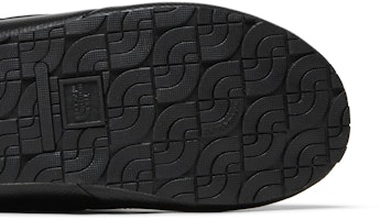 (W) KAWS x The North Face ThermoBall Traction Mule VS 'Hitam' NF0A7W6M-KX7 Purchase (W) KAWS x The North Face ThermoBall Traction Mule VS 'Hitam' NF0A7W6M-KX7