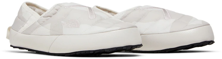 Cheap (女款)KAWS x The North Face ThermoBall Traction Mule VP '月光象牙印花' NF0A819N-944