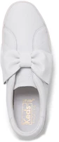 Lookbook Keds Ace 撲克牌蝴蝶結滑入式真皮板鞋 女款 白色