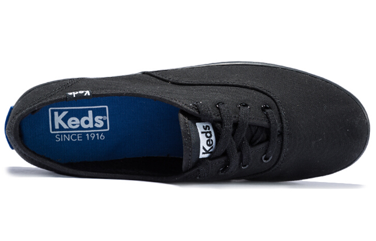 Lookbook Keds Champion 加絨帆布鞋 女款 黑