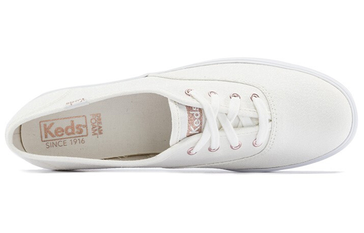Lookbook (W) Keds Triple Iridescent 'Platform Kanvas Putih' WF59457