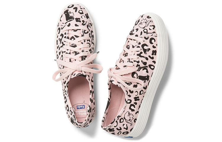 Shop (W) Keds x Betty dan Veronica Triple Kick 'Leopard Pink' WF61756