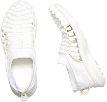 Shop KEEN 女款户外溯溪运动凉鞋 白色