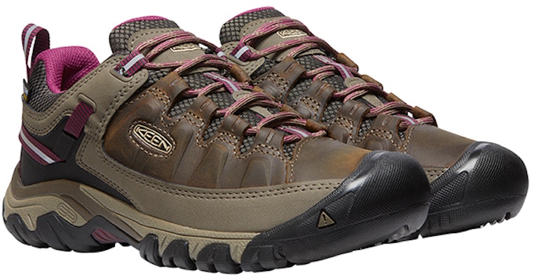 (W) KEEN Targhee 3 WP Low 'Hitam' 1018177 Lookbook (W) KEEN Targhee 3 WP Low 'Hitam' 1018177