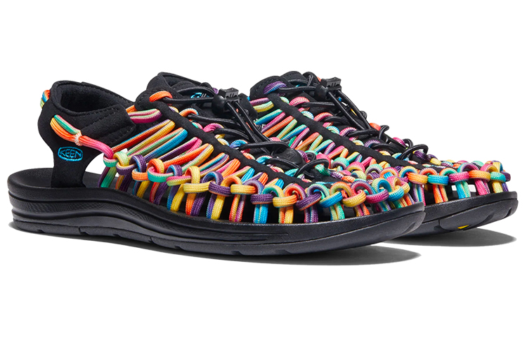 Lookbook KEEN Uneek 戶外涼鞋 女款 彩虹色