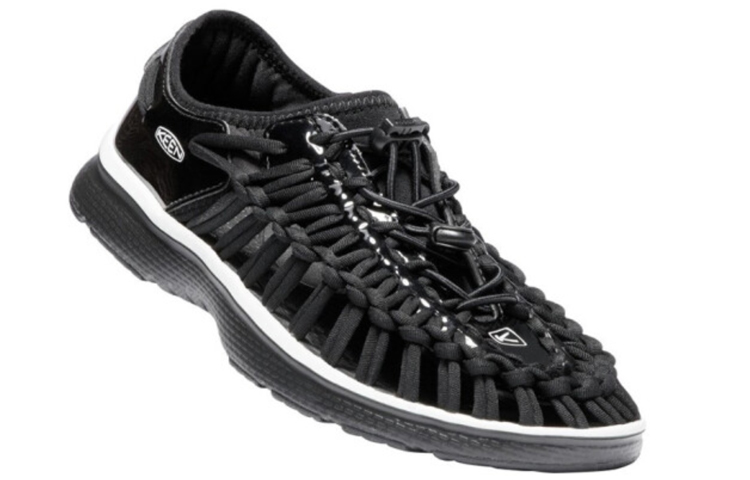 Lookbook (Women) KEEN Uneek O2 'Gloss Black' 1018722