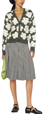 (W) KENZO Kardigan Blaus Bunga Hijau Jacquard Butang Wool. FC62CA3263CO-51 Shop (W) KENZO Kardigan Blaus Bunga Hijau Jacquard Butang Wool. FC62CA3263CO-51