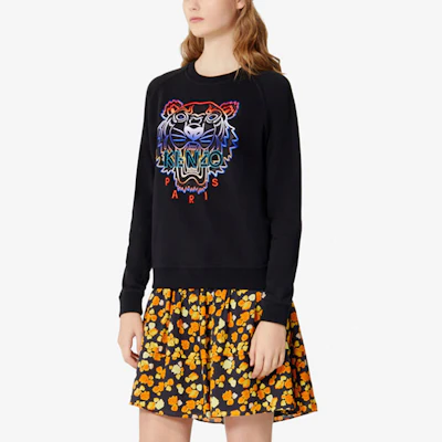 (W) Kenzo Sweatshirt Hitam dengan Bordir Kepala Harimau Warna-Warni F962SW8074XE-99 Sizing (W) Kenzo Sweatshirt Hitam dengan Bordir Kepala Harimau Warna-Warni F962SW8074XE-99