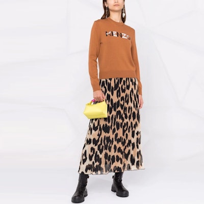 (W) KENZO FW21 Sweater Rajut Wool Coklat dengan Logo Bordir. FB62PU6393LA-15 Lookbook (W) KENZO FW21 Sweater Rajut Wool Coklat dengan Logo Bordir. FB62PU6393LA-15