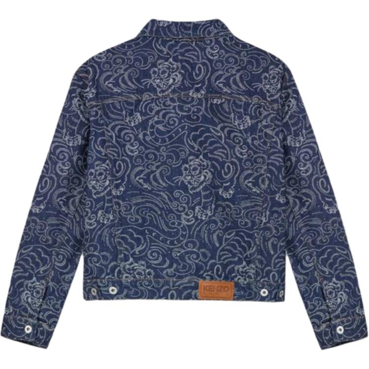 Lookbook (W) KENZO FW24 藍色丹寧外套，徽標補丁單排扣設計。 FE62DV2486R1-DM