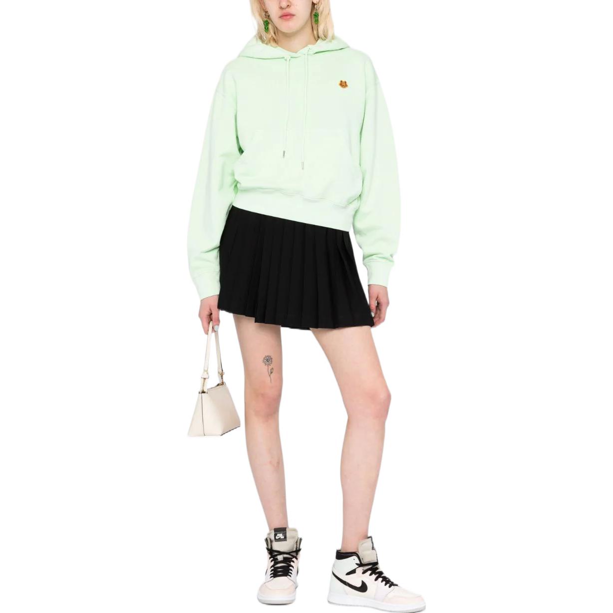 Lookbook (Women) KENZO SS22  Green Tiger Graphic Hoodie. FC52SW7774MC-47